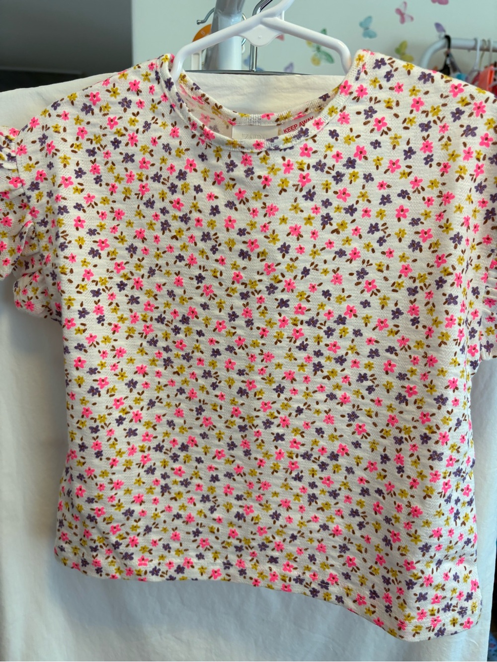 Zara White Short Sleeve Tee with Pink, Purple & Gold Floral Print 98% Cotton